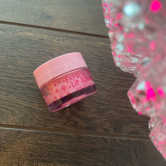 Bath & Body Works COCO MINT Exfoliating Lip Scrub - Picture 2 of 5